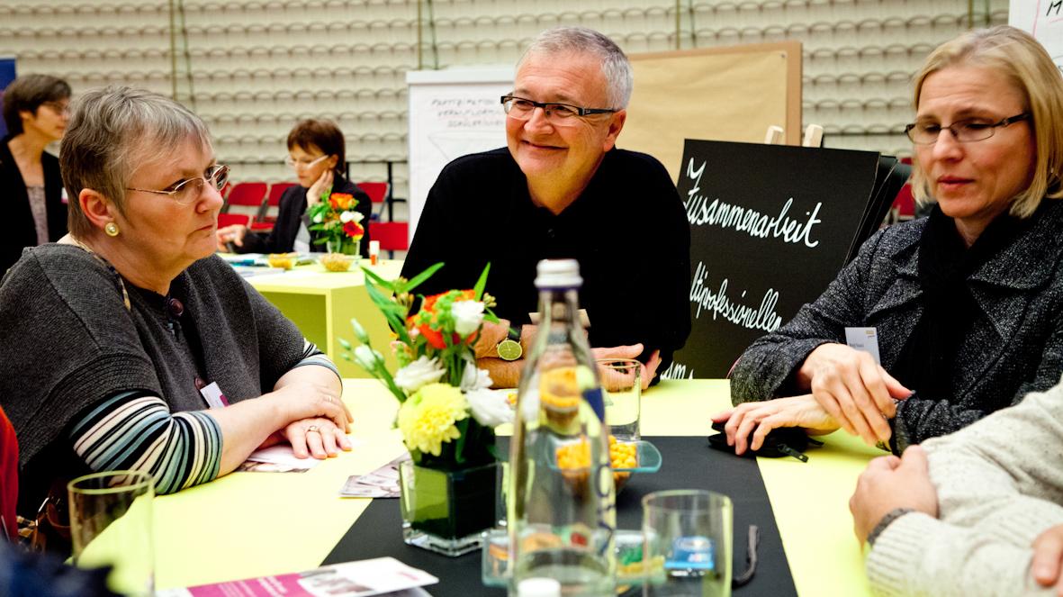 Teilnehmer und Teilnehmerinnen der Bar der Vielfalt