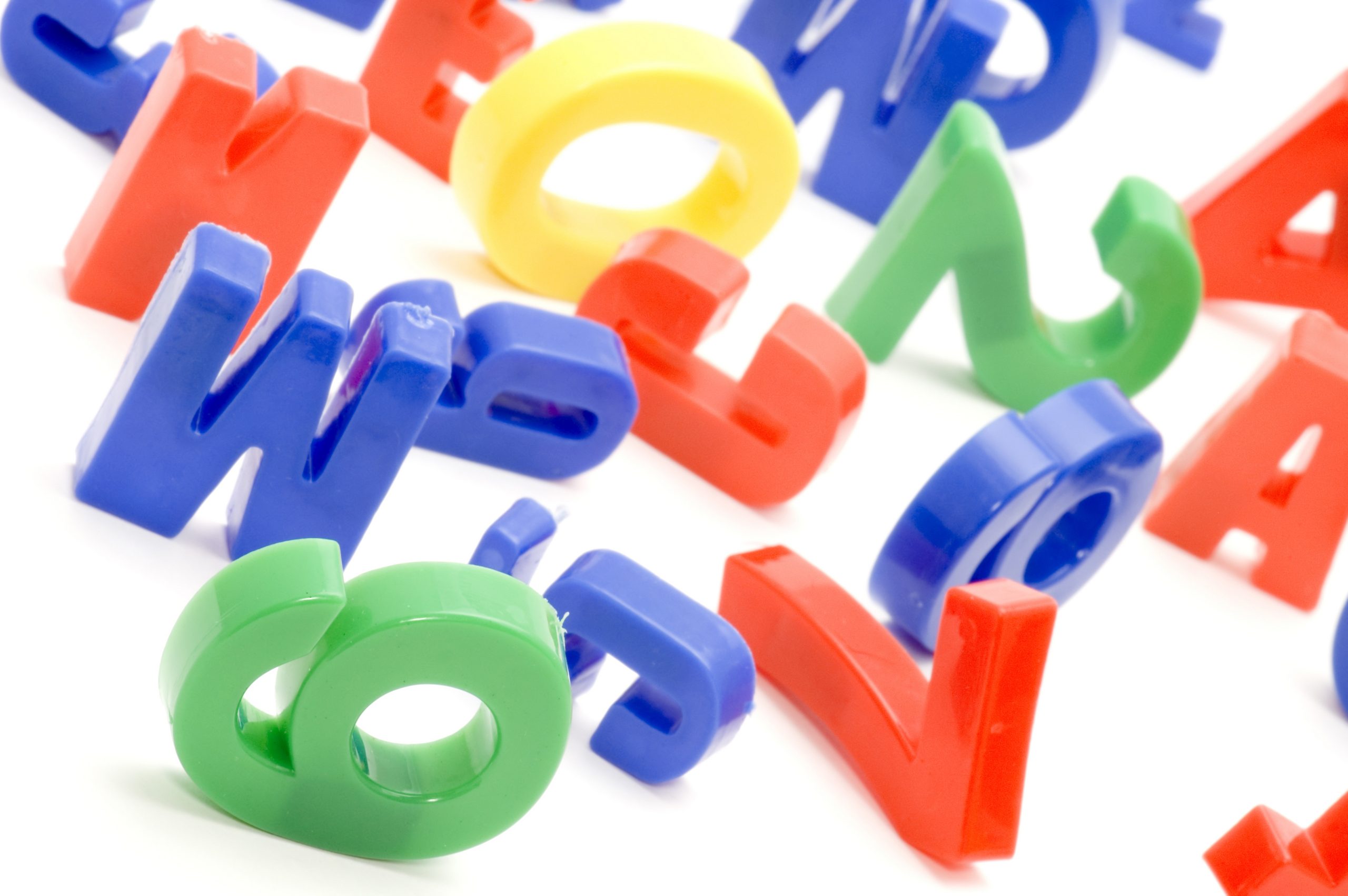 Magnetbuchstaben und -zahlen